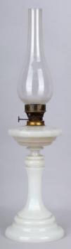 Petroleumlampe - Messing, Milchglas - R. Ditmar Wien - 1920